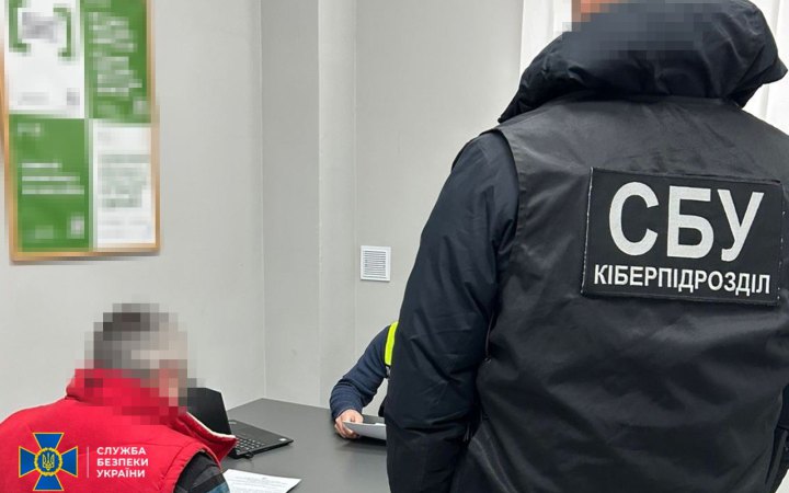 Правоохоронці ліквідували ботоферму, через яку РФ поширювала фейки про Україну