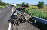 Четыре человека погибли при столкновении легковушки с грузовиком в Запорожской области
