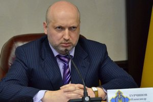 Турчинов не намерен менять пост секретаря СНБО на работу в Кабмине