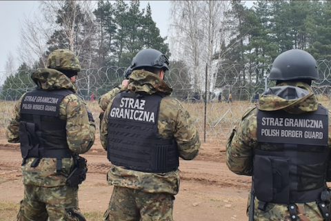 Около 100 нелегалов предприняли попытку штурма на границе Беларуси и Польши