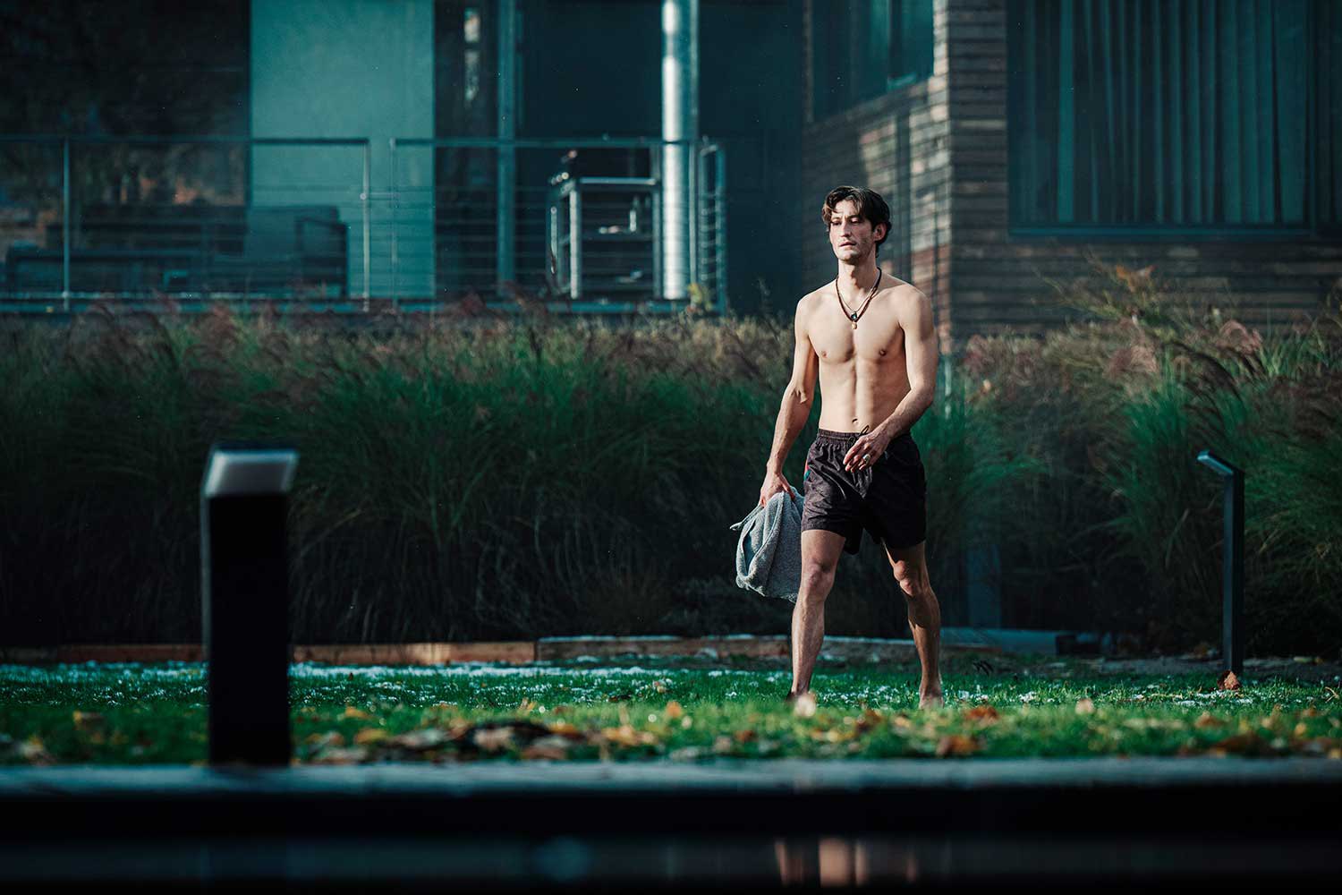 Кадр з фільму 'Гуру'.