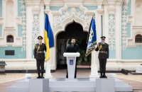 "Україна – це вибір, який щодня роблять наші люди": вітання Президента із Днем Конституції