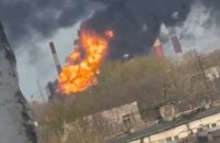 Reuters: через атаки українських дронів у Росії призупинив роботу нафтопереробний завод у Новокуйбишевську 