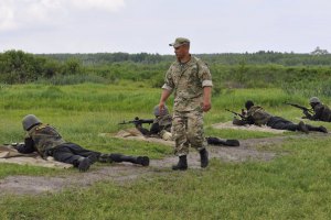 Нацгвардия призывает Порошенко ввести чрезвычайное положение на Донбассе