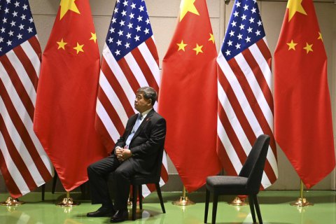 Трамп і Сі Цзіньпін домовилися відновити торговий діалог