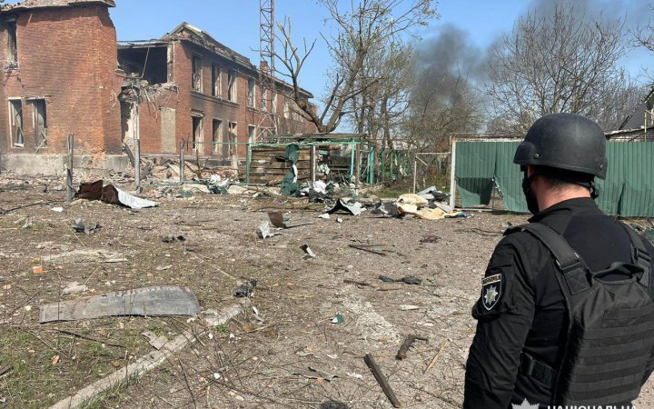 Армія РФ вкотре обстріляла населені пункти Харківщини, є поранені та загиблий