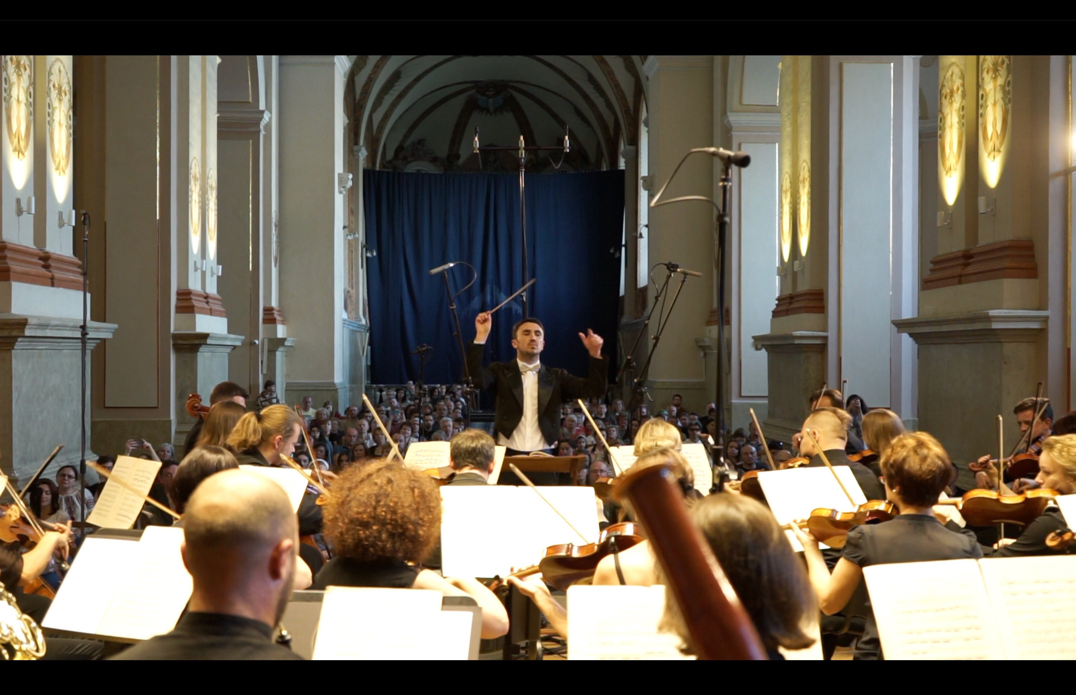 диригент Іван Остапович