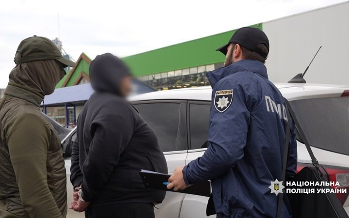 На Одещині затримали начальника ТЦК під час отримання $2 тисяч хабаря