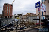 Будівництво на Сінному ринку зупинено - "Нацкорпус" зніс паркан (ДОКУМЕНТ)