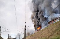 У Львові пролунала серія вибухів, ракети влучили поруч із залізничними об'єктами (ОНОВЛЕНО)