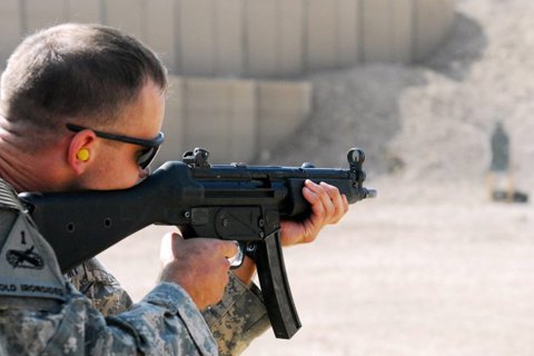 В Германии опровергли поставку пистолетов-пулеметов MP5 для полиции Украины