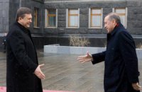 Янукович нашел желающего приехать на Ялтинский саммит
