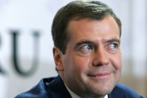 Цена на газ для Украины будет 385 долл. за тыс. куб. м, - Медведев