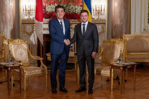 Зеленський подякував Японії за пом'якшення візового режиму для українців