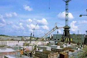 Кабмин решил достроить два блока Хмельницкой АЭС