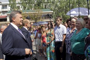 Сегодня Янукович едет в Донецк