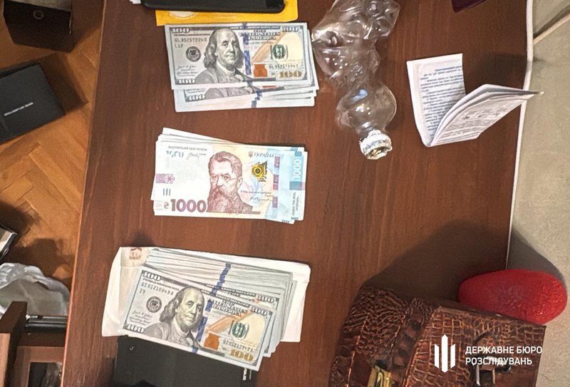 За 11,5 тисяч доларів “клієнтам” пропонували кілька варіантів отримання статусу непридатного до служби