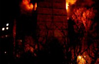 В Харькове прогремел взрыв: 16-этажка охвачена огнем