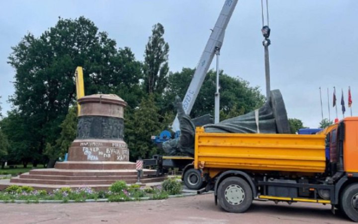У Переяславі знесли монумент на честь 300-річчя возз'єднання України з Росією
