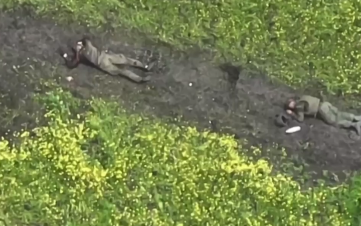 Росія знову передає своїх убитих солдатів разом із тілами загиблих українських бійців 