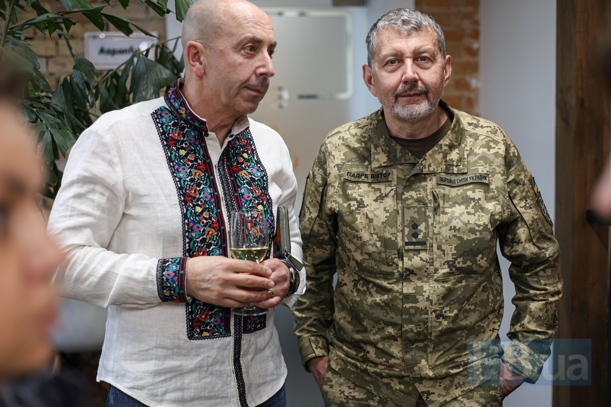 Артур Юрченко, керівник компанії «Тайкун, і Віктор Прошкін, капелан ЗСУ, Growford Institute