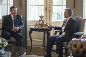 Янукович пригласил президента Турции в Украину 
