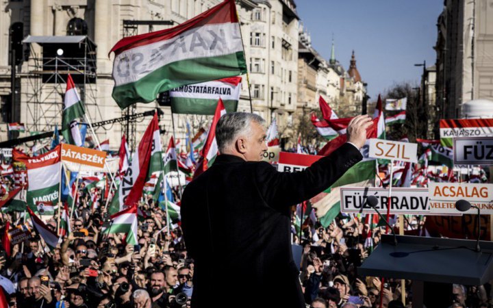 Врятувати нерядового Орбана. Росія затіяла масштабну дезінформаційну кампанію проти України 