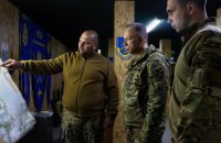 Сирський знову відвідав Покровський напрямок і заперечив "блокування" ворогом Сил оборони