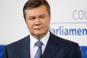 Янукович открыл производство на заводе Фирташа