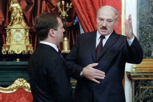 Гостелевидение Беларуси напало на Медведева