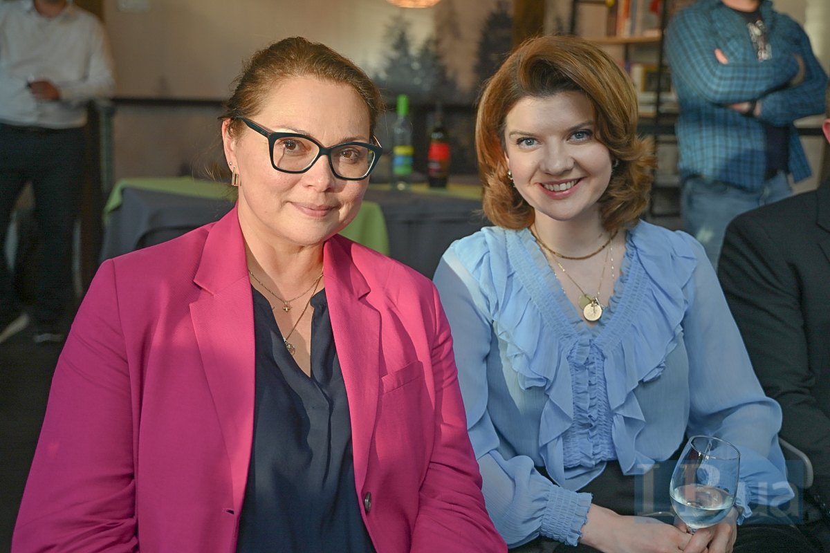 Deputy Head of NABU Polina Lysenko and Vice-Rector of Taras Shevchenko National University of Kyiv Kseniya Smyrnova