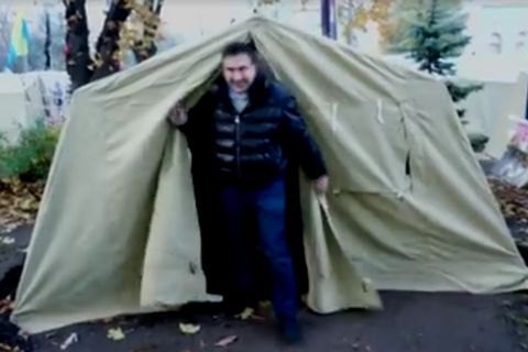 Саакашвили заночевал в палатке у Рады