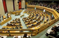 Більшість у парламенті Нідерландів під час дебатів виступила за підтримку України: від санкцій до зброї