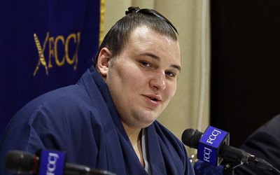Перемога й поразка на старті Haru Basho: сумоїст Явгусишин розпочав шлях до йокодзуни