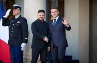 Володимир Зеленський прибув до Парижа