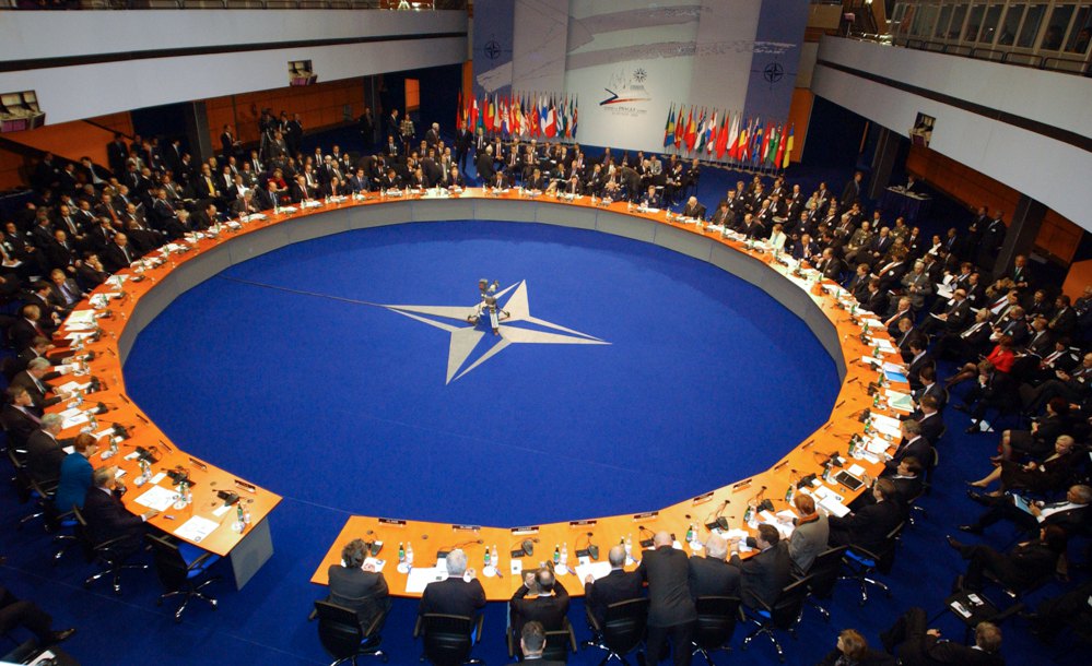 Саміт НАТО у Празі, 22 листопада 2002 року.