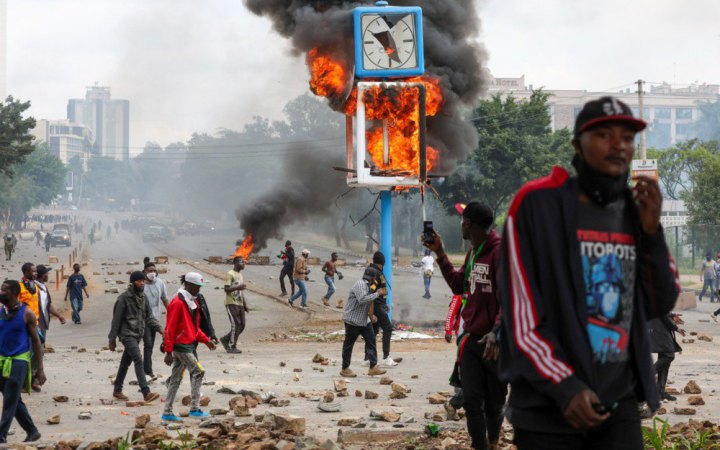 На протестах у Кенії загинули 16 людей
