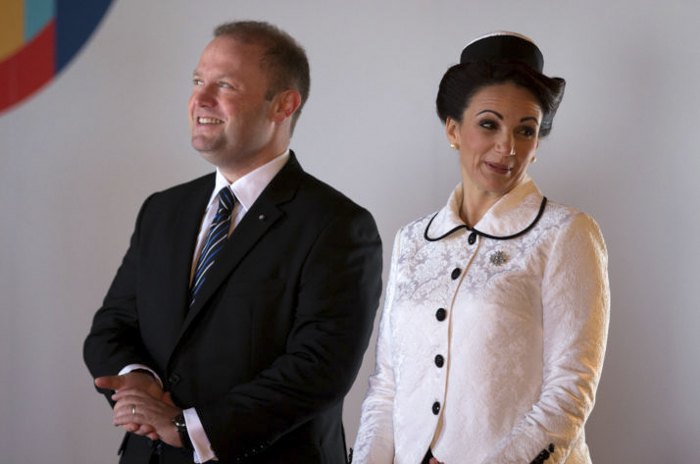 Премьер-министр Джозеф Мускат и его супруга