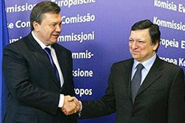 Баррозу лично подтвердил Януковичу, что приедет в Украину 