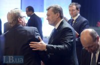 У разбитого корыта