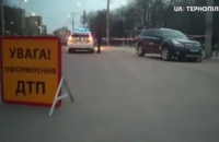 В Тернополе 13-летняя девочка за рулем Subaru устроила ДТП и находится в коме