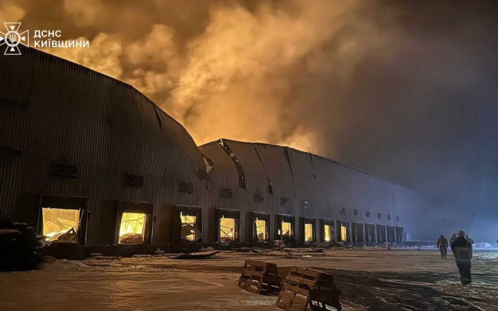 Росіяни атакували складське приміщення в Яготині на Київщині