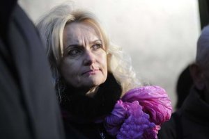 Фаріон і її колега Сех заявили про стеження