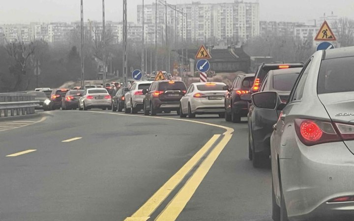 ​​Київ та Дніпро скасовують дозвіл їздити швидше 50 км/год на певних дорогах 