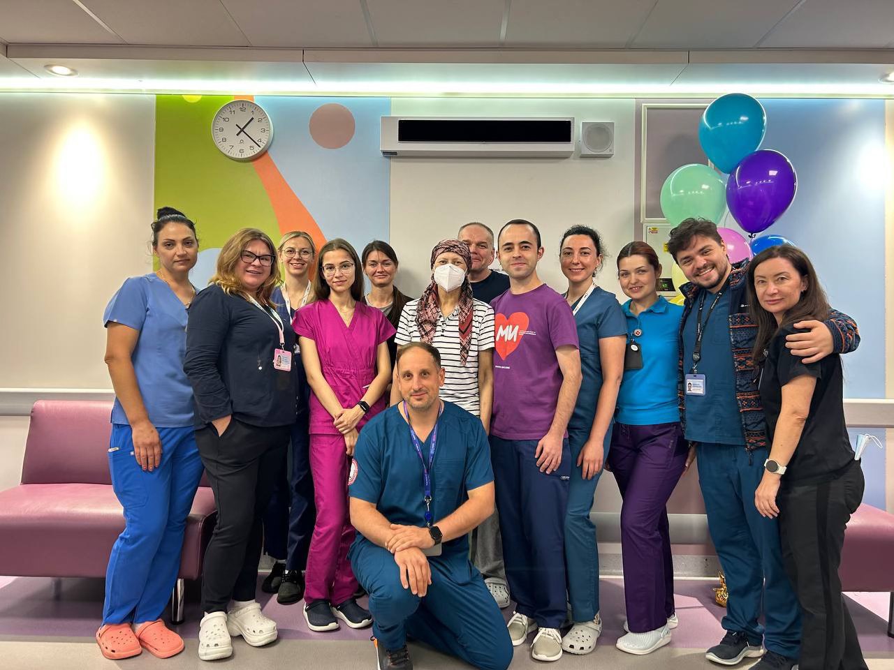 Оля з командою відділення ТКМ