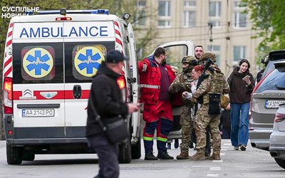 Стрілянина на вулицях Києва: що відомо про стрільця, який вбив та поранив понад 20 людей 