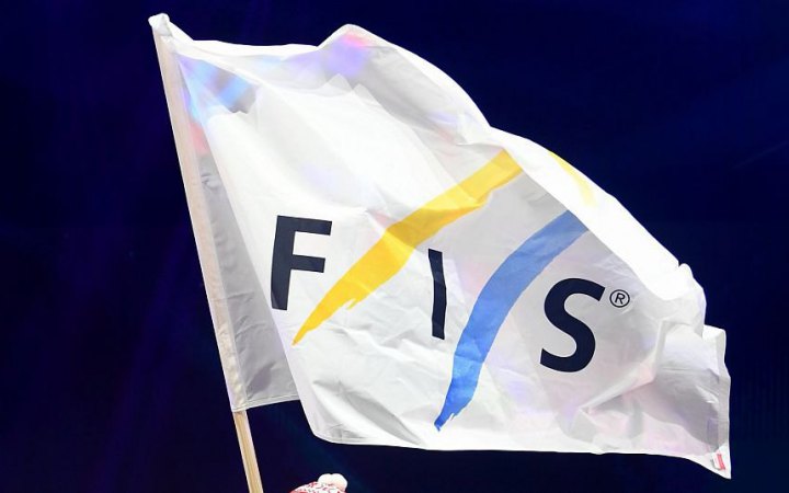 FIS продовжила відсторонення російських та білоруських спортсменів 
