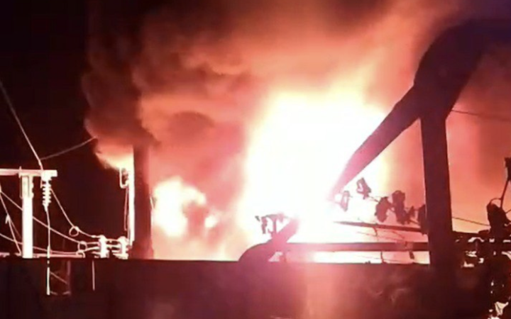 Росія атакувала підстанції, що живлять залізницю. Є затримки поїздів