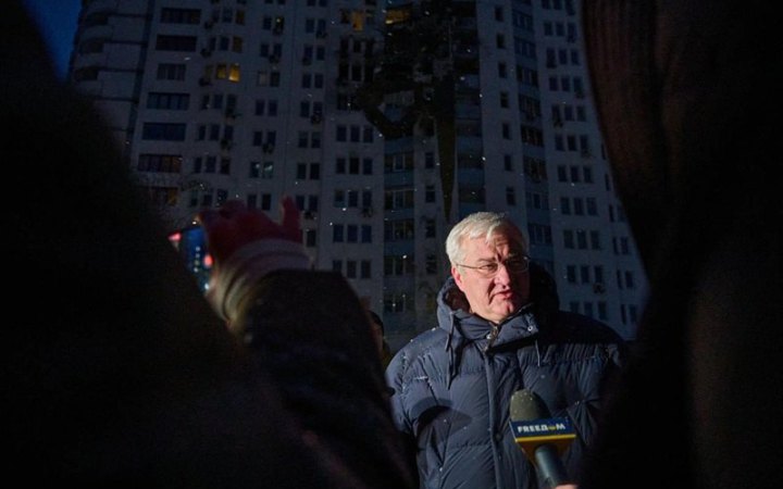 Сибіга доручив усім дипустановам ініціювати збір коштів на підтримку українців за прикладом Польщі