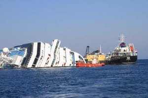 На затонувшем Costa Concordia найдены тела еще трех жертв